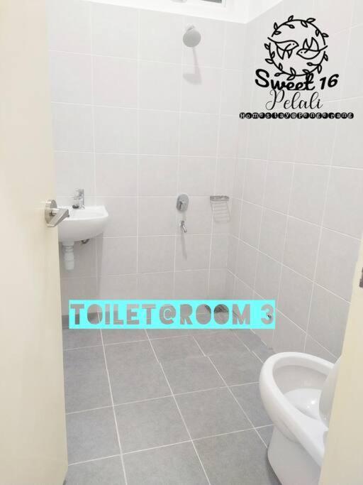 Sweet 16 Pelali Homestay بينجرانج المظهر الخارجي الصورة